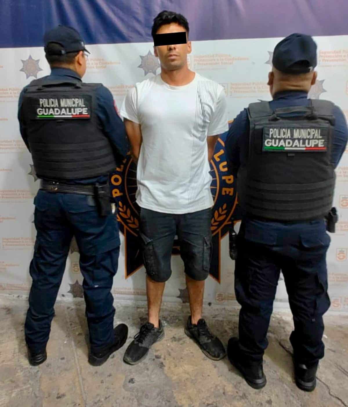 Después de cometer al menos 12 asaltos, un presunto ladrón fue detenido por elementos de la Policías de Guadalupe.