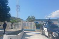 Reanima policía a niña que cae a cubeta Reanima policía a niña que cae a cubeta
