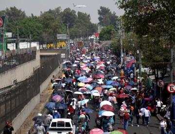 Amenaza CNTE con plantón en el AICM