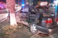 Muere conductor tras ser chocado y estrellamiento en García Muere conductor tras ser chocado y estrellamiento en García
