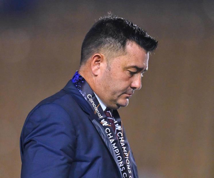 Queda Pedro Martínez decepcionado por perder Final de Concacaf Queda Pedro Martínez decepcionado por perder Final de Concacaf