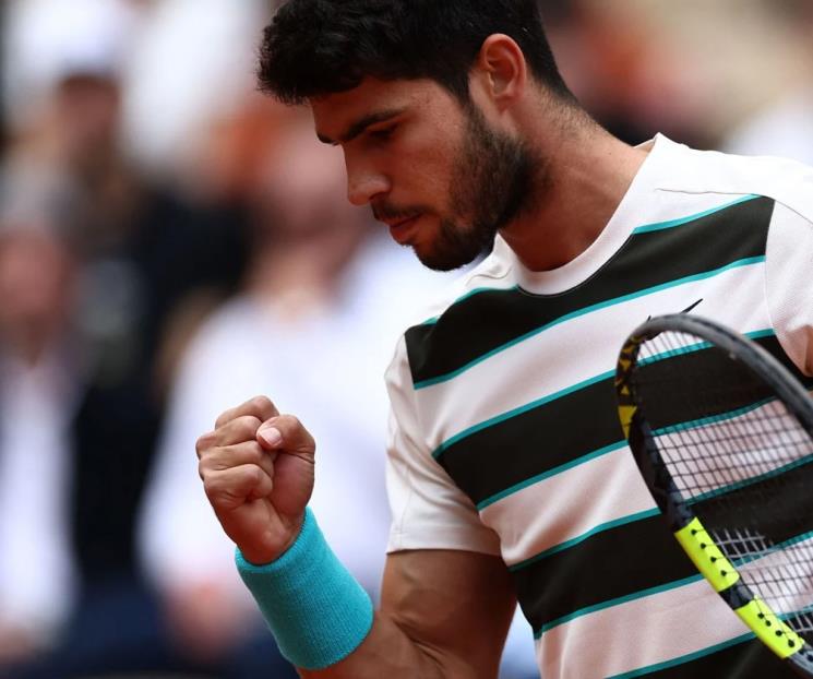 Avanzan Swiatek y Alcaraz en el Roland Garros Avanzan Swiatek y Alcaraz en el Roland Garros