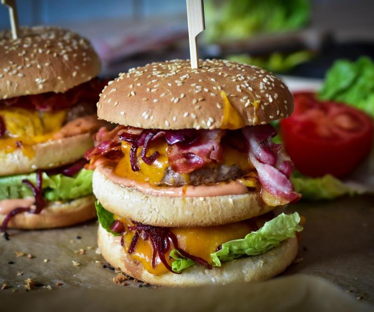 Lugares para comer las mejores hamburguesas en su día