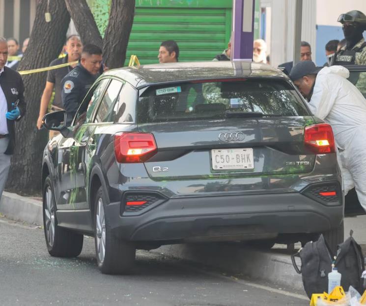 Investigan a agentes por alterar evidencia en doble asesinato Investigan a agentes por alterar evidencia en doble asesinato