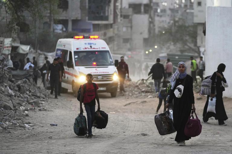 Mueren más de 50 personas en Gaza por bombardeos Mueren más de 50 personas en Gaza por bombardeos