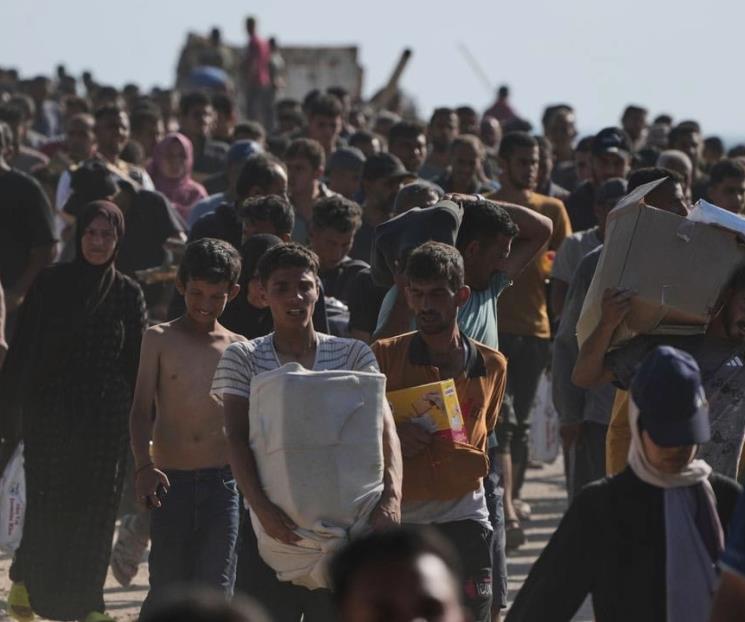 Acuden miles de palestinos a centro de ayuda en Gaza Acuden miles de palestinos a centro de ayuda en Gaza