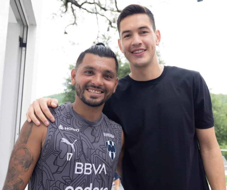 ¿Regresa a Rayados? César Montes visita El Barrial ¿Regresa a Rayados? César Montes visita El Barrial