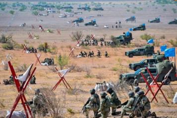 Se reúnen Sedena y Semar con comandante del Comando Norte de EU