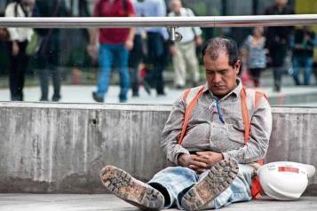 Golpea la pobreza laboral a un tercio de la población