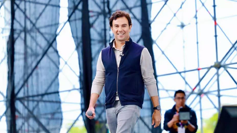 Niega Checo Pérez haber firmado con algún equipo de la Fórmula 1 Niega Checo Pérez haber firmado con algún equipo de la Fórmula 1