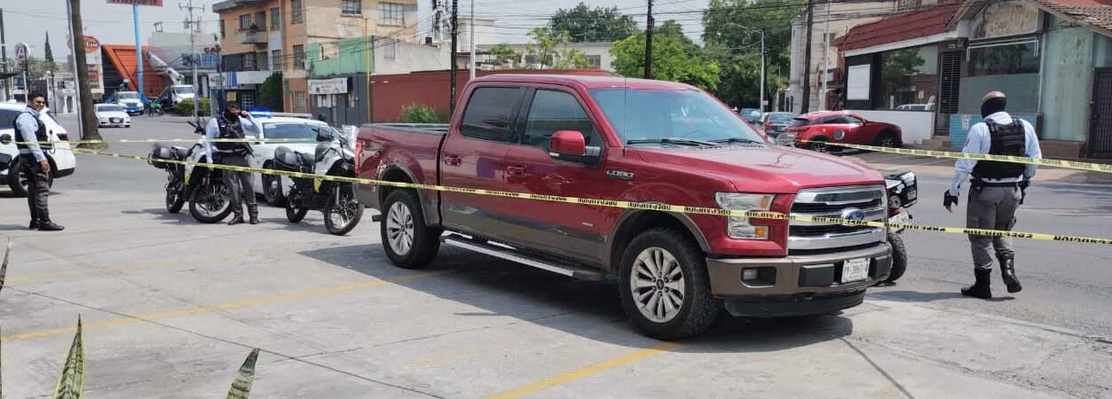 Maneja camioneta robada Maneja camioneta robada