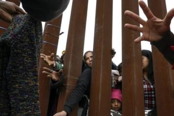 Revocan protección legal a más de 500 mil migrantes