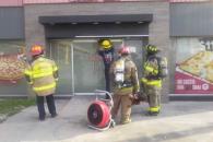 Se incendia pizzería en Mitras Norte