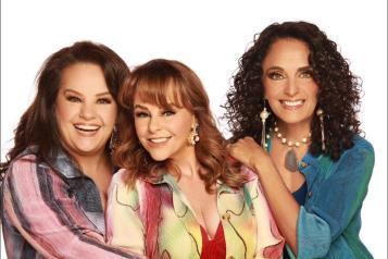 Celebra Pandora sus 40 años de trayectoria artística