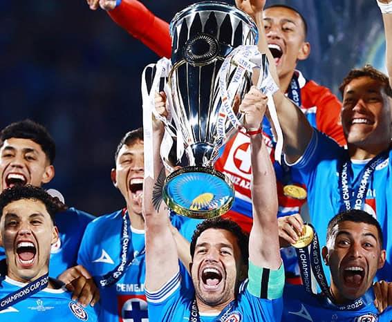 Arrolla Cruz Azul a Vancouver y es campeón de Concacaf Champions Cup Arrolla Cruz Azul a Vancouver y es campeón de Concacaf Champions Cup