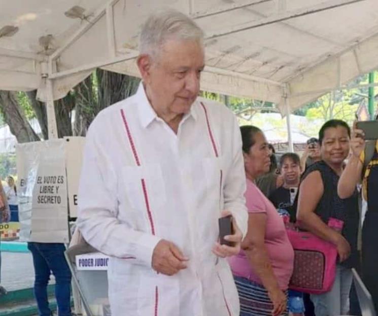 Reaparece AMLO para votar en elecciones judiciales Reaparece AMLO para votar en elecciones judiciales