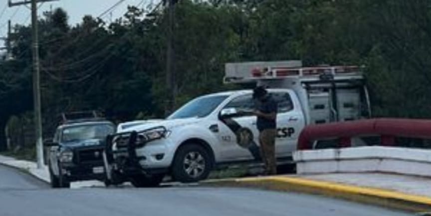 Una cabeza humana fue localizada sobre un arroyo, agentes ministeriales investigan los hechos, en Apodaca.