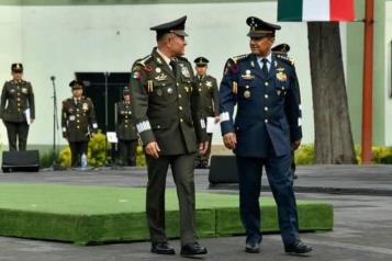 Asume Román Carmona el cargo de comandante de la Fuerza Aérea
