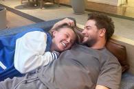 JoJo Siwa y Chris Hughes confirman su romance JoJo Siwa y Chris Hughes confirman su romance