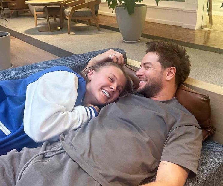 JoJo Siwa y Chris Hughes confirman su romance JoJo Siwa y Chris Hughes confirman su romance