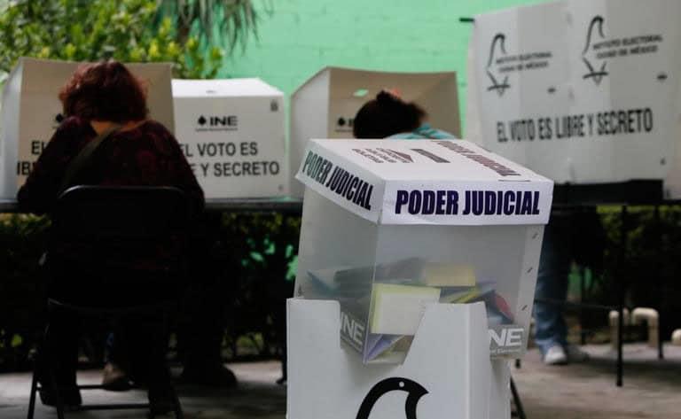 Niegan existencia de acordeones: Observadores internacionales