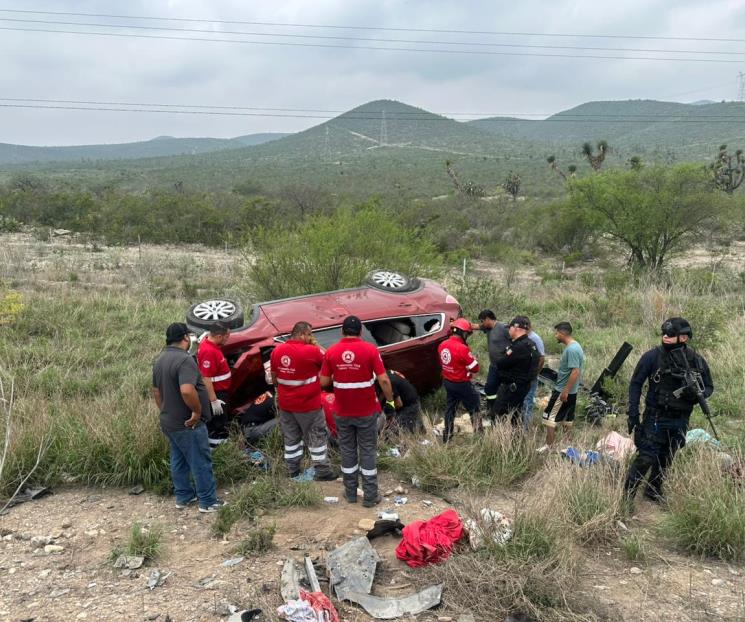 Deja volcadura en la Carretera a Colombia 11 heridos Deja volcadura en la Carretera a Colombia 11 heridos