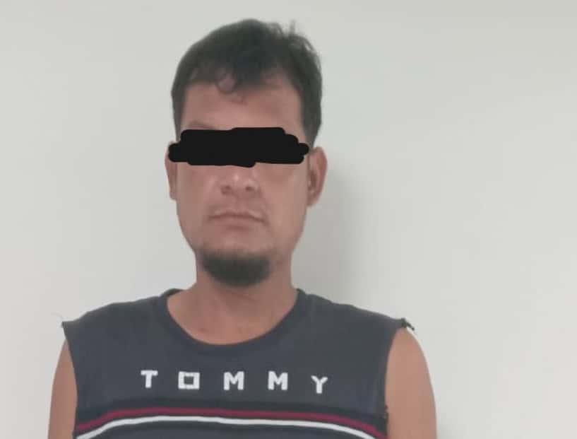 Intenta estrangular a su pareja Intenta estrangular a su pareja