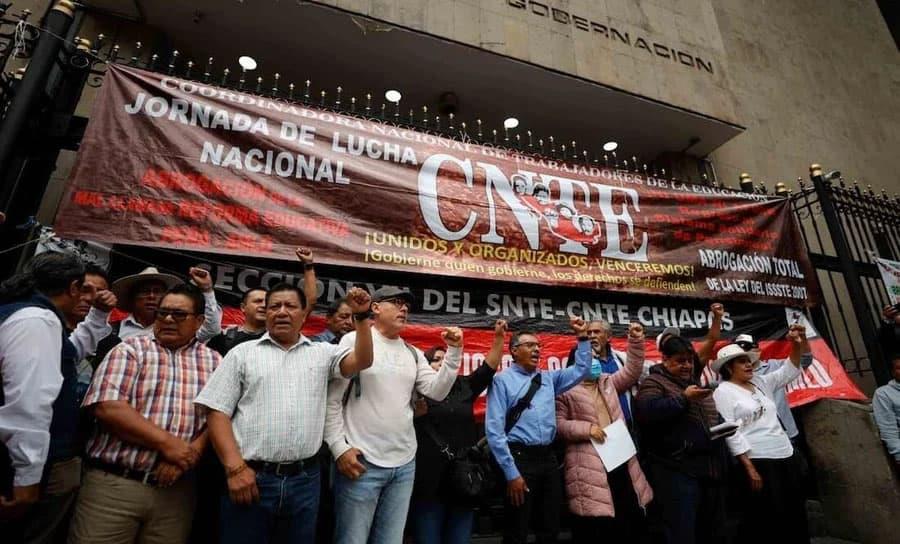 Suma CNTE 700 maestros de Zacatecas a plantón en CDMX Suma CNTE 700 maestros de Zacatecas a plantón en CDMX