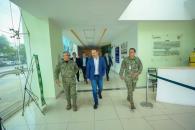 Sostiene Adrián reunión con autoridades del Hospital Militar Sostiene Adrián reunión con autoridades del Hospital Militar