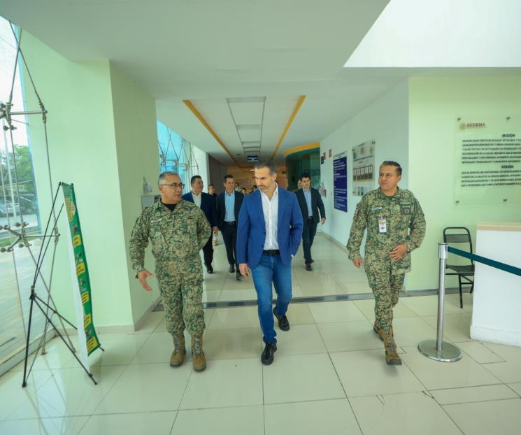 Sostiene Adrián reunión con autoridades del Hospital Militar Sostiene Adrián reunión con autoridades del Hospital Militar
