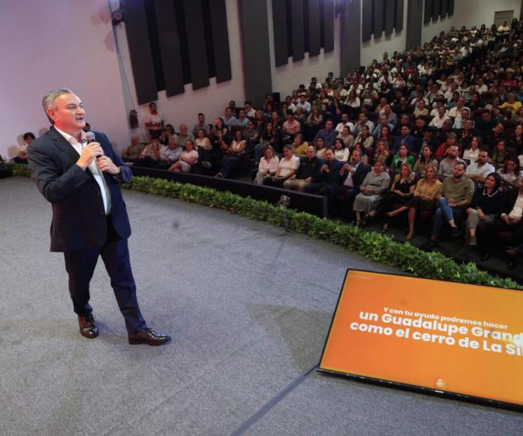Presenta Héctor García el chat bot ´Lupita´ Presenta Héctor García el chat bot ´Lupita´