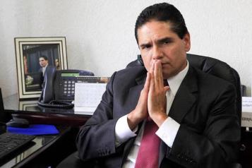 Niega jueza amparo a Silvano Aureoles contra orden de captura