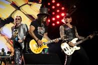 Guns N&acute; Roses recauda fondos para prevenir el suicidio