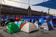 CNTE valora retiro de plantón en el Zócalo CNTE valora retiro de plantón en el Zócalo