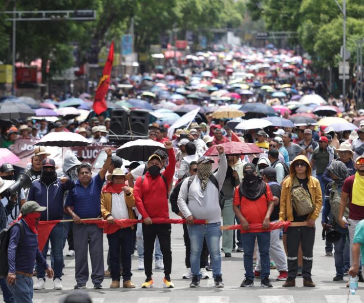Académicos de la UNAM y UAM externan apoyo a la CNTE Académicos de la UNAM y UAM externan apoyo a la CNTE