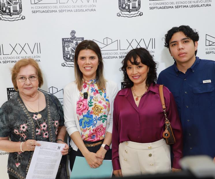 Buscan dar a niños y niñas el derecho a ser adoptados Buscan dar a niños y niñas el derecho a ser adoptados