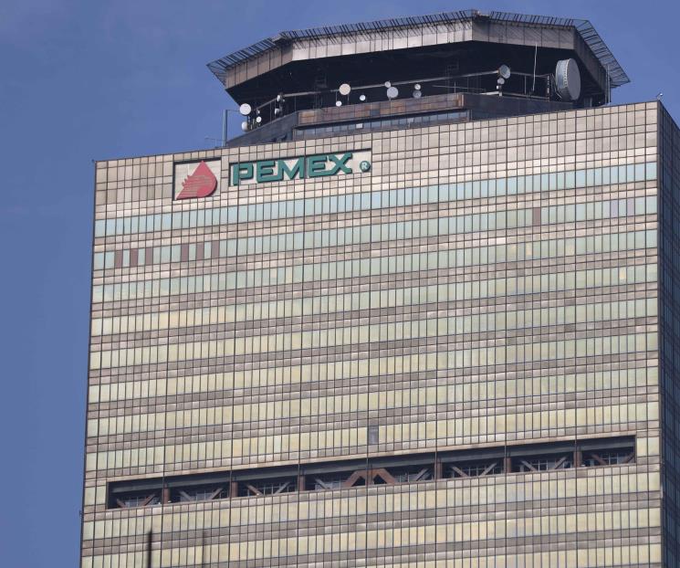 Pemex espera ahorro por 3 mil mdp tras mega recorte de personal