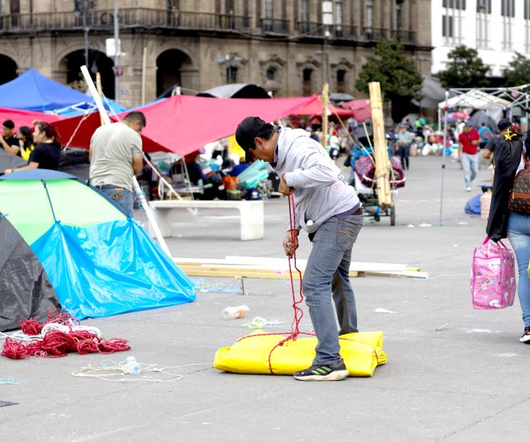 Levanta CNTE el plantón en el Zócalo Levanta CNTE el plantón en el Zócalo