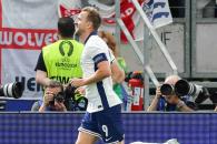 Vence Inglaterra a Andorra y sigue invicta