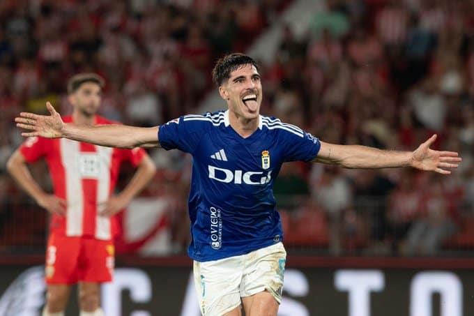 Cerca Paunovic de ascender al Real Oviedo a la primera de España Cerca Paunovic de ascender al Real Oviedo a la primera de España