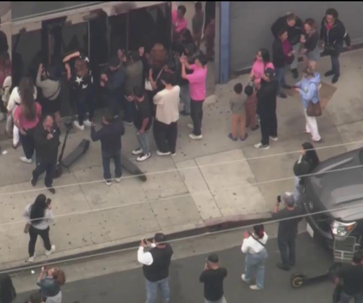 Detienen a al menos 45 inmigrantes en Los Ángeles Detienen a al menos 45 inmigrantes en Los Ángeles