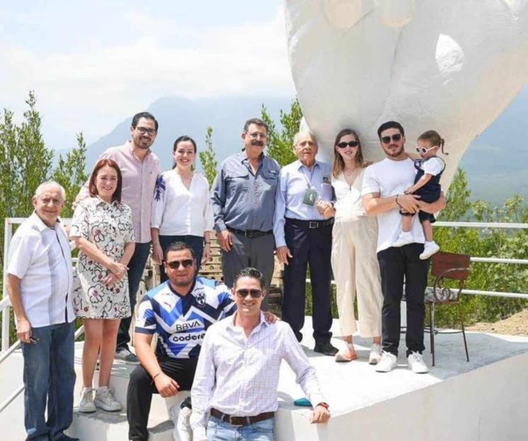 Trabaja De la Peña en el proyecto "Cristo Milagroso" Trabaja De la Peña en el proyecto "Cristo Milagroso"