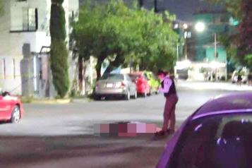Acribillan a hombre en la vía pública