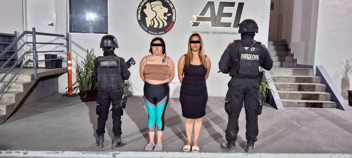 Policías de Fuerza Civil realizaron la captura de dos mujeres, quienes portaban droga y viajaban en una camioneta con reporte de robo, en el municipio de Anáhuac.