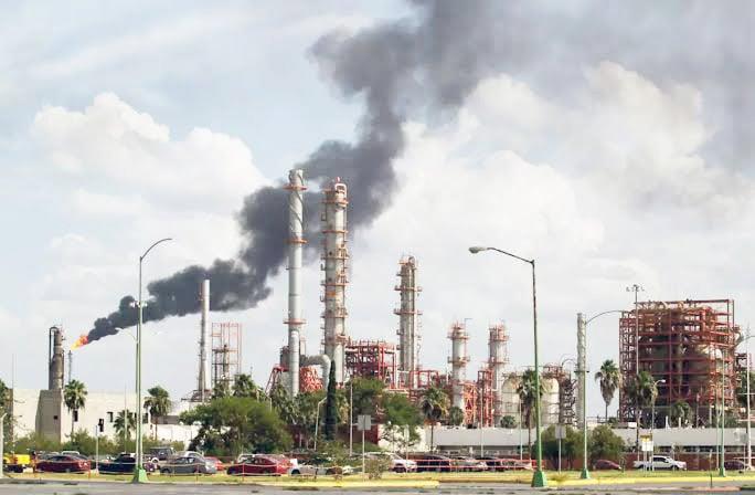 Renueva Refinería dos de sus plantas desulfuradoras Renueva Refinería dos de sus plantas desulfuradoras