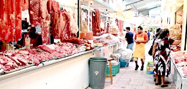 Eleva brote del gusano barrenador los costos cárnicos Eleva brote del gusano barrenador los costos cárnicos