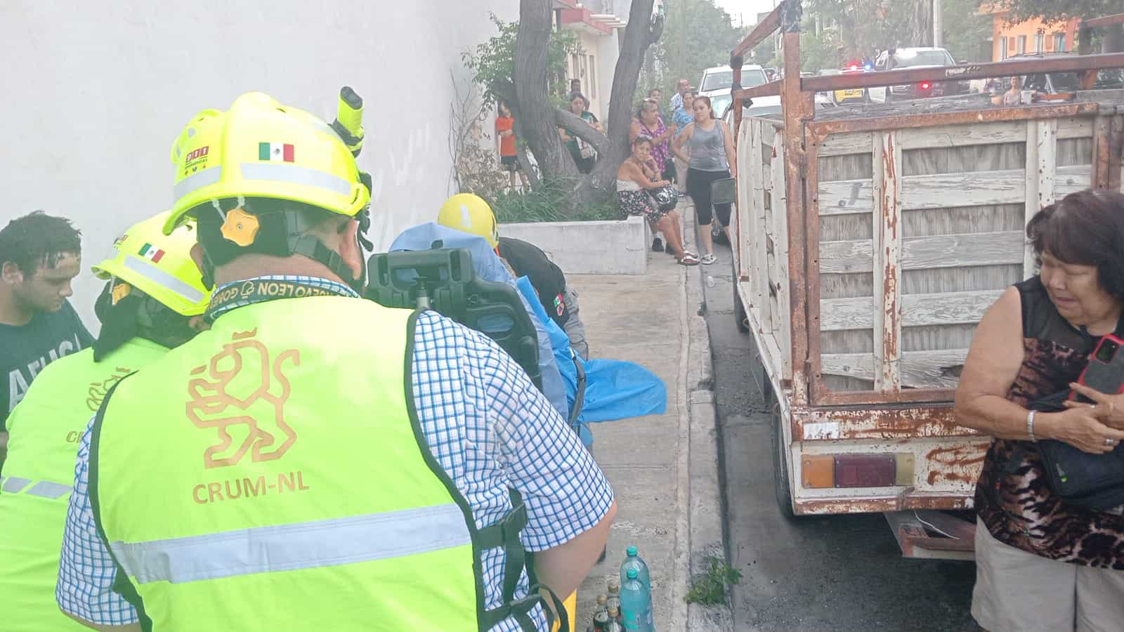 La explosión de una fábrica de vidrio, provocó que cinco trabajadores resultaran con quemaduras de consideración, al oriente de la ciudad.