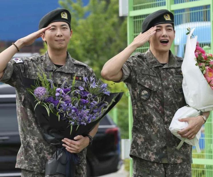 Terminan RM y V servicio militar, ¿se acerca reencuentro de BTS? Terminan RM y V servicio militar, ¿se acerca reencuentro de BTS?