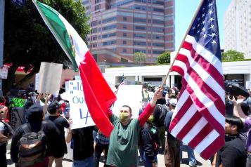 Declaran toque de queda en Los Ángeles