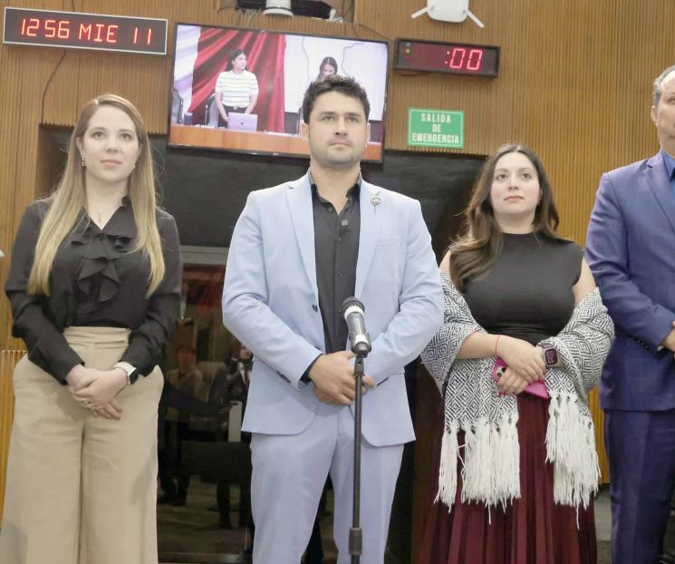 Aprueban licencia a Miguel Flores y entra Glen Villarreal Aprueban licencia a Miguel Flores y entra Glen Villarreal